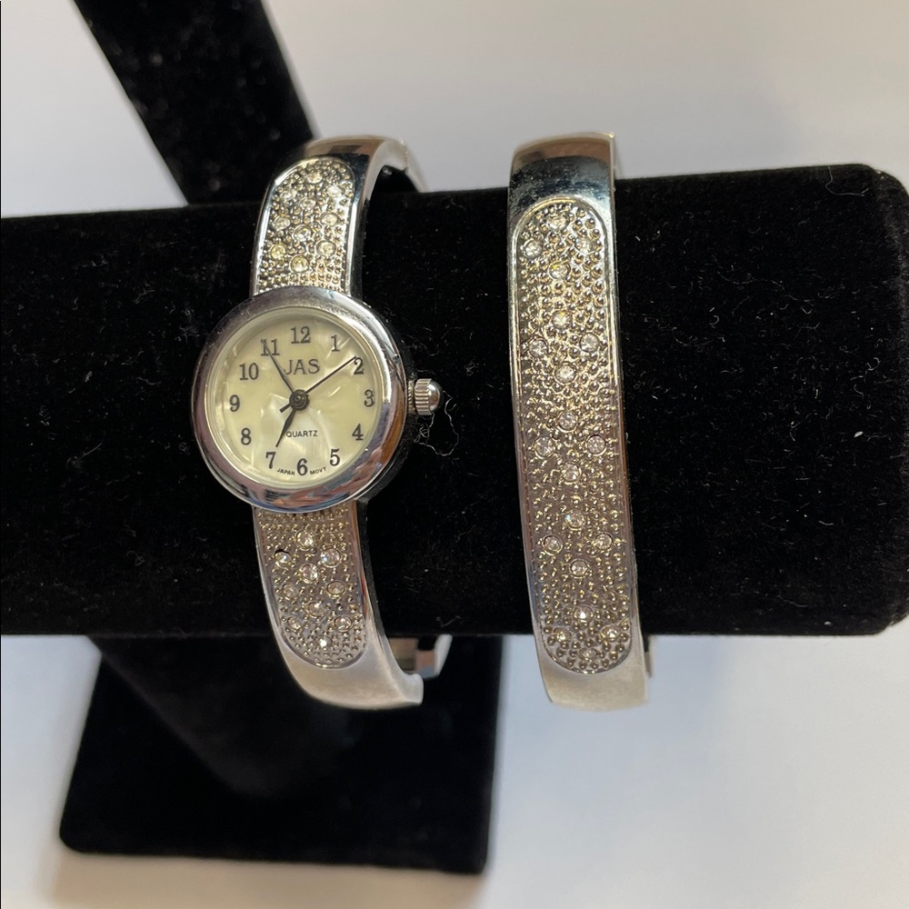 Elegant Silver JAS Women's Watch & Bracelet Set